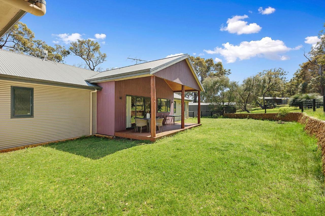 Redgum Treehouse - Outstanding Luxury In The Heart Of Wine Country And Minutes From The Beaches Villa Quindalup Exterior photo