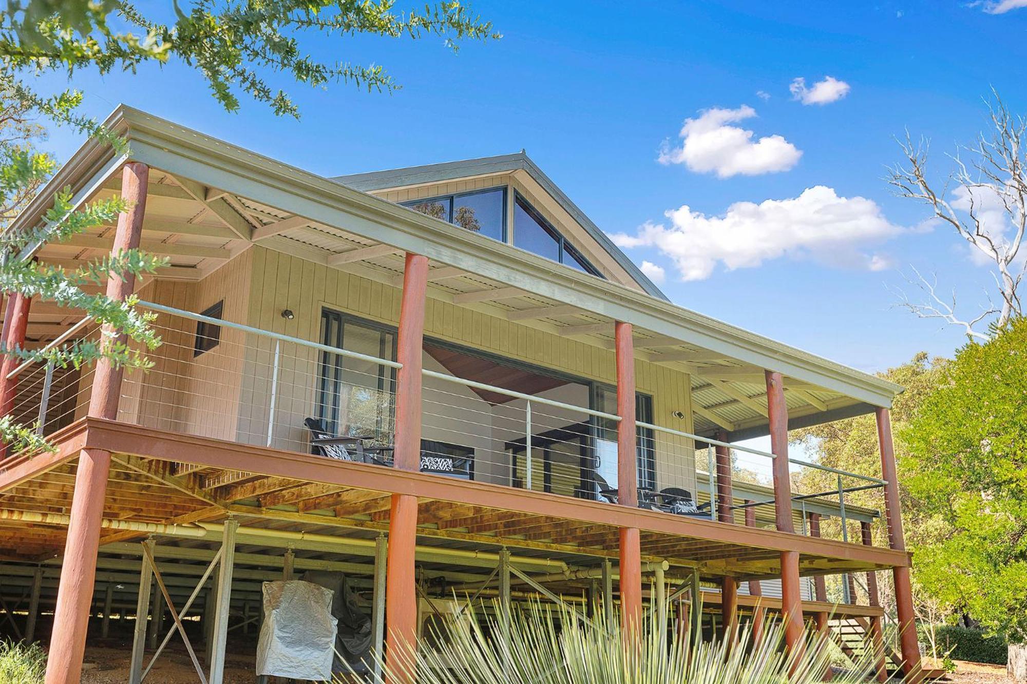 Redgum Treehouse - Outstanding Luxury In The Heart Of Wine Country And Minutes From The Beaches Villa Quindalup Exterior photo